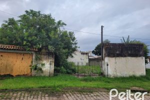 Terreno à venda com 335m², no bairro Ipanema em Porto Alegre