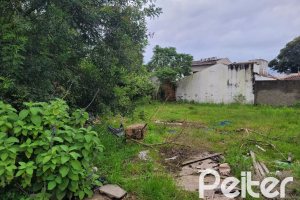 Terreno à venda com 335m², no bairro Ipanema em Porto Alegre