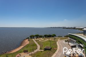 Comercial à venda com 31m², 1 vaga, no bairro Cristal em PORTO ALEGRE