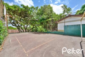 Casa em Condomínio à venda com 220m², 3 dormitórios, 1 suíte, 3 vagas, no bairro Ipanema em Porto Alegre