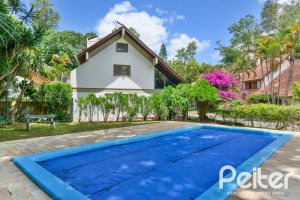 Casa em Condomínio à venda com 220m², 3 dormitórios, 1 suíte, 3 vagas, no bairro Ipanema em Porto Alegre