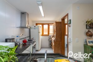 Apartamento à venda com 125m², 3 dormitórios, 1 suíte, 2 vagas, no bairro Tristeza em Porto Alegre