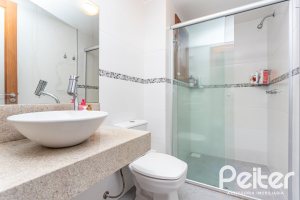 Apartamento à venda com 125m², 3 dormitórios, 1 suíte, 2 vagas, no bairro Tristeza em Porto Alegre