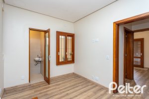 Apartamento à venda com 69m², 2 dormitórios, 2 vagas, no bairro Tristeza em Porto Alegre