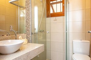 Apartamento à venda com 69m², 2 dormitórios, 2 vagas, no bairro Tristeza em Porto Alegre