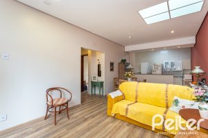 Apartamento à venda com 69m², 2 dormitórios, 2 vagas, no bairro Tristeza em Porto Alegre