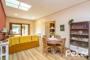 Apartamento à venda com 69m², 2 dormitórios, 2 vagas, no bairro Tristeza em Porto Alegre