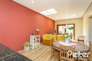 Apartamento à venda com 69m², 2 dormitórios, 2 vagas, no bairro Tristeza em Porto Alegre