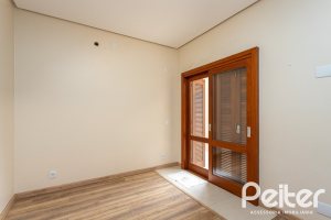 Apartamento à venda com 69m², 2 dormitórios, 2 vagas, no bairro Tristeza em Porto Alegre