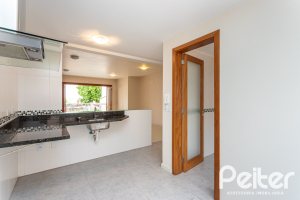 Apartamento à venda com 122m², 3 dormitórios, 1 suíte, 2 vagas, no bairro Tristeza em Porto Alegre