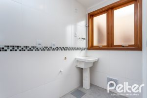 Apartamento à venda com 122m², 3 dormitórios, 1 suíte, 2 vagas, no bairro Tristeza em Porto Alegre