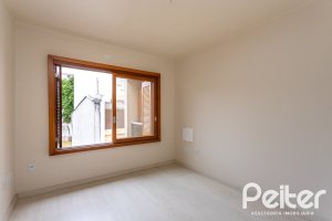 Apartamento à venda com 122m², 3 dormitórios, 1 suíte, 2 vagas, no bairro Tristeza em Porto Alegre