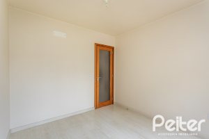 Apartamento à venda com 122m², 3 dormitórios, 1 suíte, 2 vagas, no bairro Tristeza em Porto Alegre