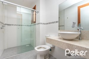 Apartamento à venda com 122m², 3 dormitórios, 1 suíte, 2 vagas, no bairro Tristeza em Porto Alegre