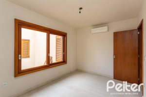 Apartamento à venda com 122m², 3 dormitórios, 1 suíte, 2 vagas, no bairro Tristeza em Porto Alegre