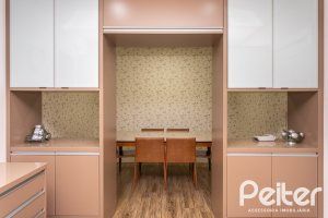 Casa em Condomínio à venda com 587m², 4 dormitórios, 4 suítes, 6 vagas, no bairro Terra Ville em PORTO ALEGRE