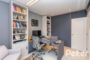 Casa em Condomínio à venda com 587m², 4 dormitórios, 4 suítes, 6 vagas, no bairro Terra Ville em PORTO ALEGRE