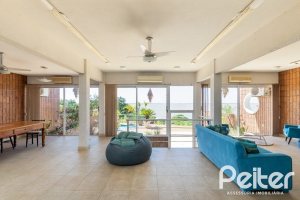 Casa à venda com 594m², 5 dormitórios, 2 suítes, 4 vagas, no bairro Vila Assunção em Porto Alegre