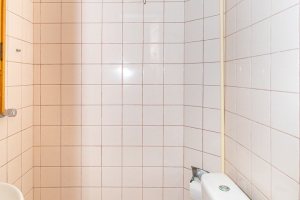 Casa à venda com 200m², 2 dormitórios, 1 suíte, 8 vagas, no bairro Nonoai em Porto Alegre