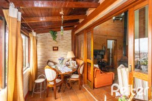 Casa à venda com 287m², 5 dormitórios, 2 suítes, 2 vagas, no bairro Teresópolis em Porto Alegre