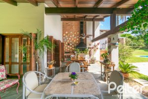 Casa em Condomínio à venda com 388m², 3 dormitórios, 2 suítes, 6 vagas, no bairro Cavalhada em PORTO ALEGRE