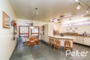 Casa em Condomínio à venda com 388m², 3 dormitórios, 2 suítes, 6 vagas, no bairro Cavalhada em PORTO ALEGRE