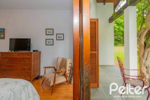 Casa em Condomínio à venda com 388m², 3 dormitórios, 2 suítes, 6 vagas, no bairro Cavalhada em PORTO ALEGRE