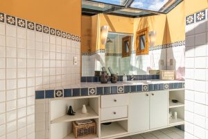 Casa em Condomínio à venda com 388m², 3 dormitórios, 2 suítes, 6 vagas, no bairro Cavalhada em PORTO ALEGRE