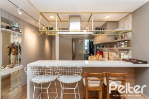 Cobertura à venda com 189m², 3 dormitórios, 1 suíte, 2 vagas, no bairro Tristeza em Porto Alegre