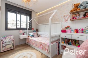 Cobertura à venda com 189m², 3 dormitórios, 1 suíte, 2 vagas, no bairro Tristeza em Porto Alegre