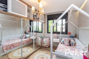 Cobertura à venda com 189m², 3 dormitórios, 1 suíte, 2 vagas, no bairro Tristeza em Porto Alegre