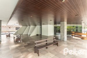 Apartamento à venda com 120m², 3 dormitórios, 1 suíte, 1 vaga, no bairro Moinhos De Vento em Porto Alegre