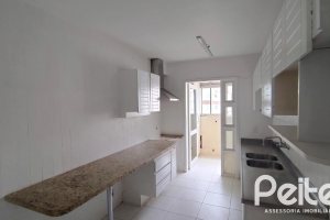 Apartamento à venda com 120m², 3 dormitórios, 1 suíte, 1 vaga, no bairro Moinhos De Vento em Porto Alegre