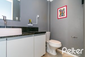 Apartamento à venda com 65m², 2 dormitórios, no bairro Cristal em Porto Alegre