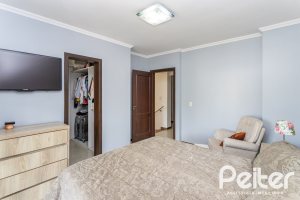 Casa à venda com 272m², 4 dormitórios, 2 suítes, 4 vagas, no bairro Ipanema em Porto Alegre