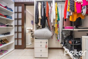 Casa à venda com 272m², 4 dormitórios, 2 suítes, 4 vagas, no bairro Ipanema em Porto Alegre