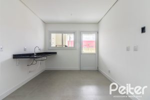 Casa em Condomínio à venda com 108m², 3 dormitórios, 2 suítes, 2 vagas, no bairro Hípica em PORTO ALEGRE