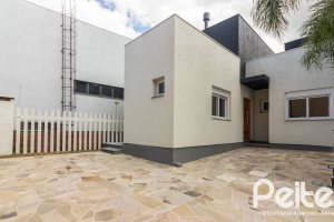 Casa em Condomínio à venda com 108m², 3 dormitórios, 2 suítes, 2 vagas, no bairro Hípica em PORTO ALEGRE