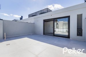 Casa em Condomínio à venda com 293m², 3 dormitórios, 3 suítes, 2 vagas, no bairro Tristeza em Porto Alegre