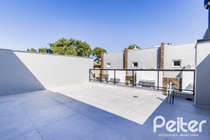 Casa em Condomínio à venda com 293m², 3 dormitórios, 3 suítes, 2 vagas, no bairro Tristeza em Porto Alegre