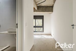 Casa em Condomínio à venda com 293m², 3 dormitórios, 3 suítes, 2 vagas, no bairro Tristeza em Porto Alegre