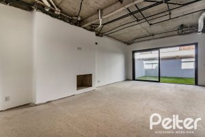 Casa em Condomínio à venda com 293m², 3 dormitórios, 3 suítes, 2 vagas, no bairro Tristeza em Porto Alegre
