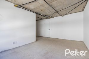Casa em Condomínio à venda com 293m², 3 dormitórios, 3 suítes, 2 vagas, no bairro Tristeza em Porto Alegre