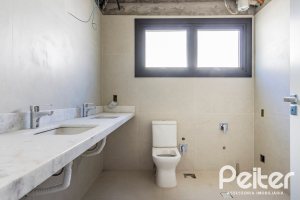 Casa em Condomínio à venda com 293m², 3 dormitórios, 3 suítes, 2 vagas, no bairro Tristeza em Porto Alegre