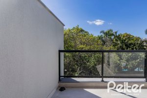 Casa em Condomínio à venda com 293m², 3 dormitórios, 3 suítes, 2 vagas, no bairro Tristeza em Porto Alegre