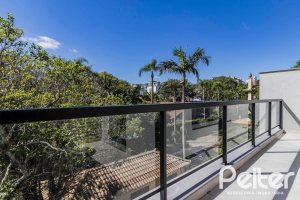 Casa em Condomínio à venda com 293m², 3 dormitórios, 3 suítes, 2 vagas, no bairro Tristeza em Porto Alegre