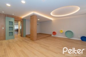 Apartamento à venda com 174m², 3 dormitórios, 3 suítes, 2 vagas, no bairro Tristeza em Porto Alegre