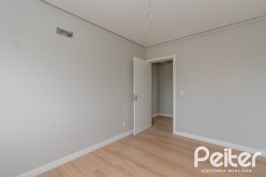 Apartamento à venda com 174m², 3 dormitórios, 3 suítes, 2 vagas, no bairro Tristeza em Porto Alegre