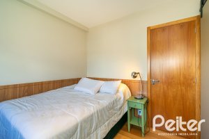 Apartamento à venda com 106m², 3 dormitórios, 1 suíte, 2 vagas, no bairro Tristeza em PORTO ALEGRE