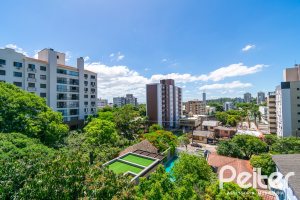 Apartamento à venda com 106m², 3 dormitórios, 1 suíte, 2 vagas, no bairro Tristeza em PORTO ALEGRE